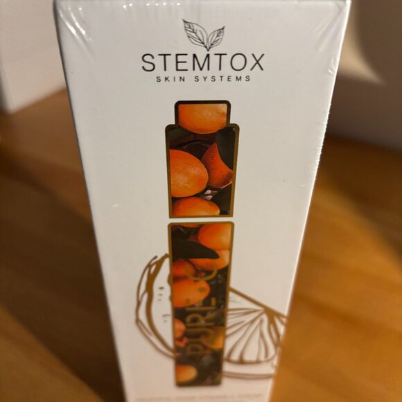 Stemtox Youthful Glow Vitamin C Serum - Picture 3 of 3